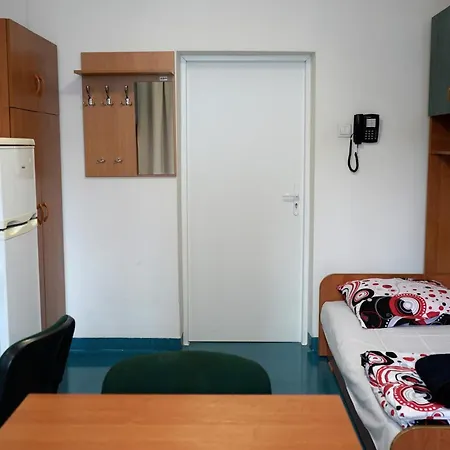 Dom Studencki Centaur Albergue *